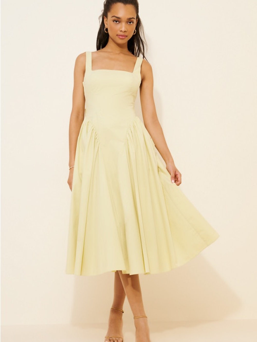 Square-Neck Basque-Waist Midi Dress
ASTR The Label| Medium